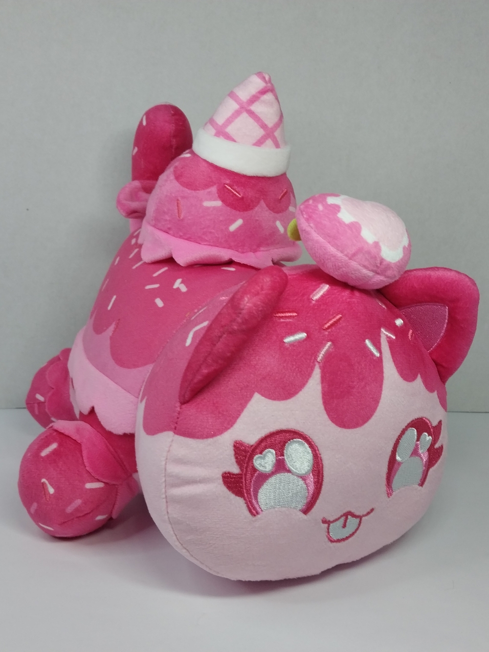 Aphmau MeeMeows Ice Cream 11" Plush Strawberry Cat Pink Pillow Soft Stuffed Toy